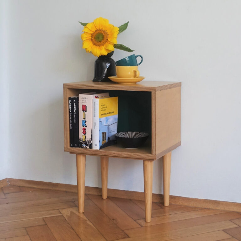 Stolik pomocnik Sn67